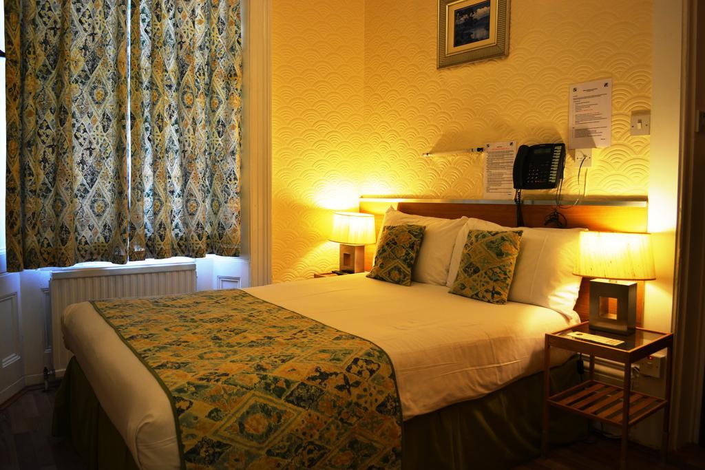Falcon Hotel Londres Habitación foto